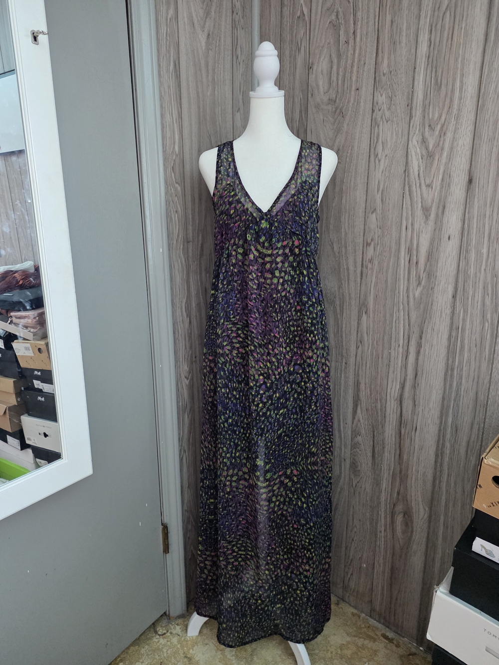 Women's V-Neck Printed Maxi Dress - Multicolor